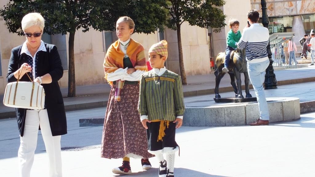 So schaut ein Dirndl in Aragon aus