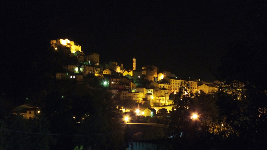 Corte bei Nacht