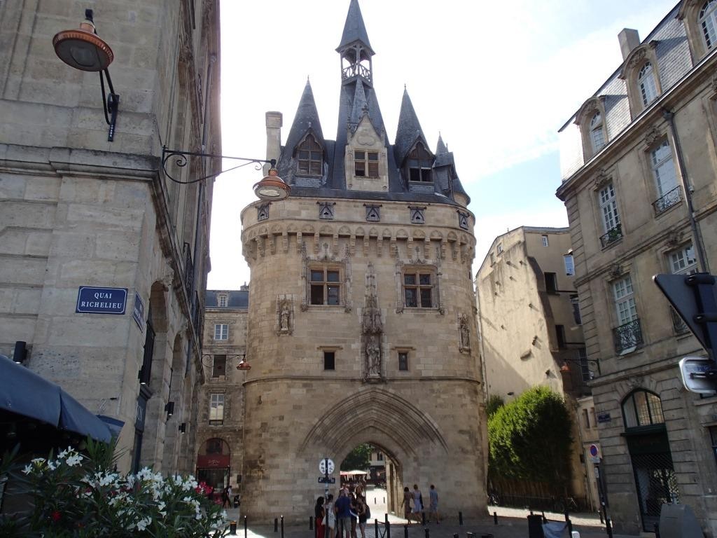 Das Stadttor (15.Jh), ein Überrest aus dem alten Lyon